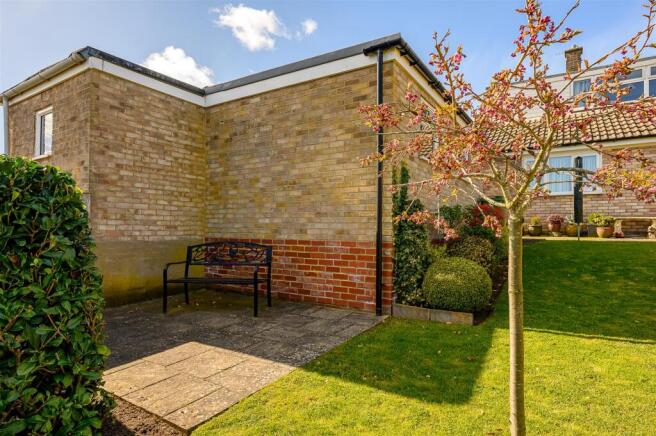 3 bed Semi-Detached for sale Image 12