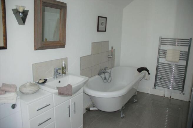 Photo 4