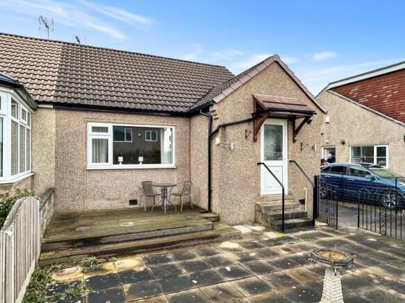 2 bed Semi-Detached Bungalow for sale Image 12