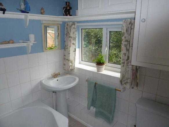 Photo 10