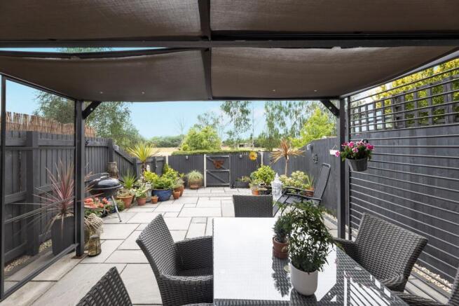 3 bed Terraced for sale Image 9