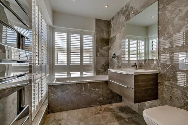 2 bed Apartment for sale Image 4