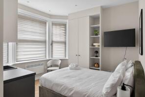 72, Baron's Court Road, London W14 9DU