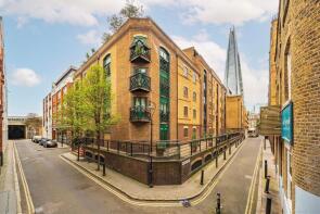 Flat 20, 28 Lion Court, Magdalen Street, London SE1 2EN