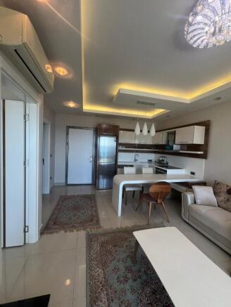 Photo 3