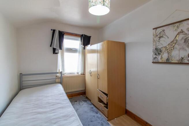 3 bed Terraced for sale Image 7