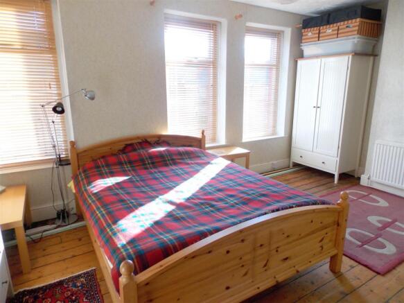 bedroom one.JPG