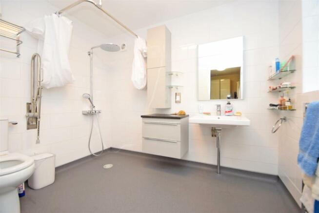 Wet Room.jpg
