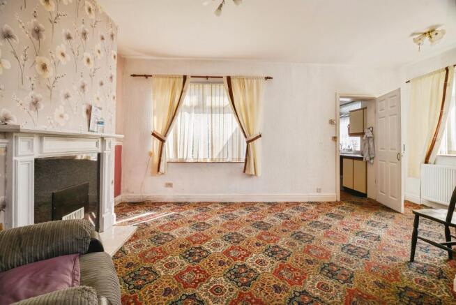 3 bed Semi-Detached for sale Image 4
