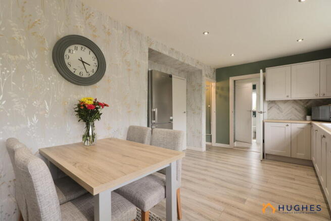 3 bed Semi-Detached for sale Image 10