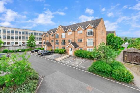 Blackthorn Road, Ilkley, West Yorkshire, LS29