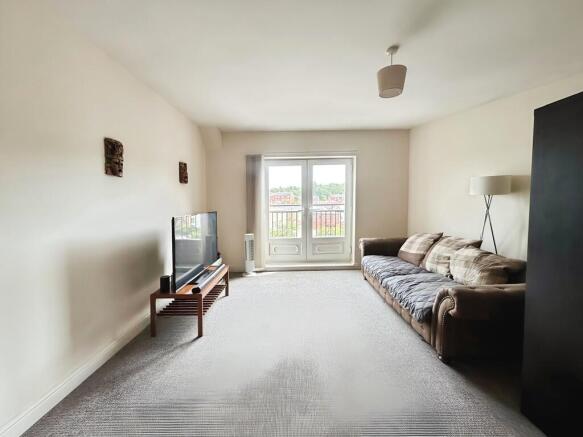 09427f10-WhatsApp...