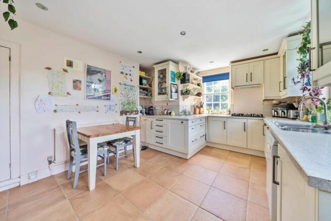Kitchen (1)
