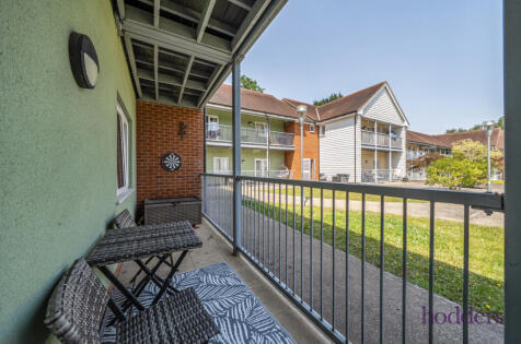 Addlestone, Surrey, KT15
