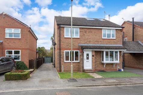 Horner Avenue, Huby
