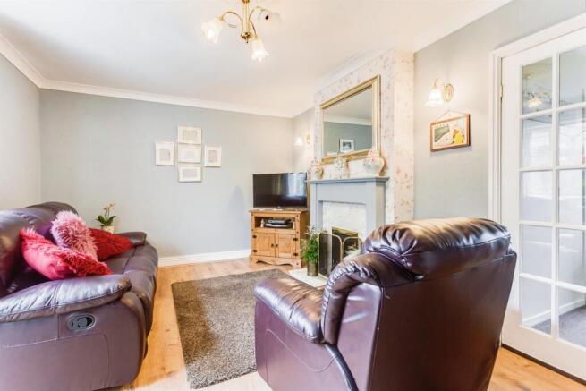 2 bed Semi-Detached for sale Image 7