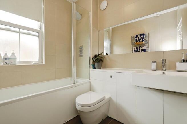 3 bed Terraced for sale Image 8