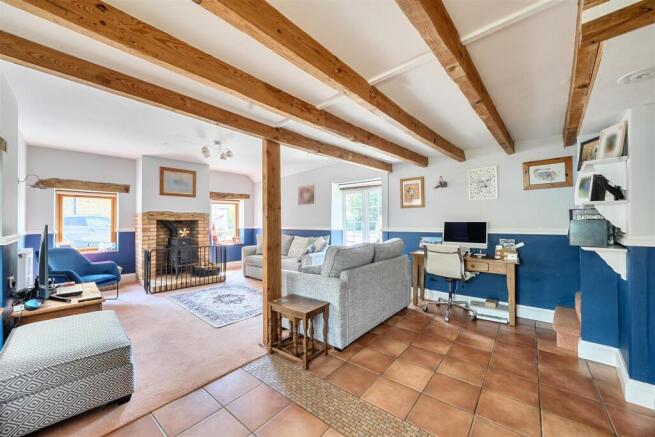 Sitting/Dining Room