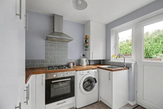Kitchen_1.jpeg
