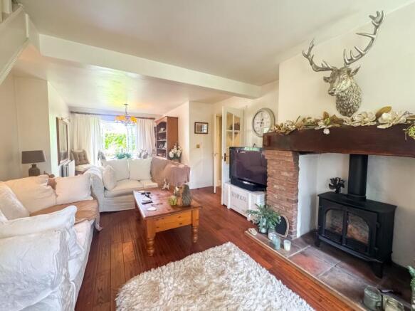 4 bed Semi-Detached for sale Image 6