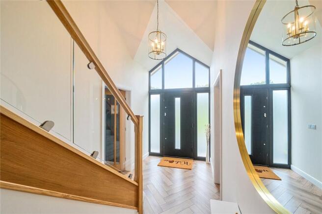 4 bed Detached for sale Image 11
