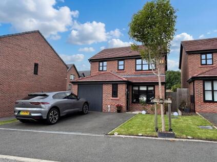 Rolag Crescent, Swinton, M27
