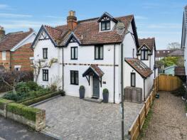 4, Gladstone Place, Summer Road, East Molesey KT8 9LZ