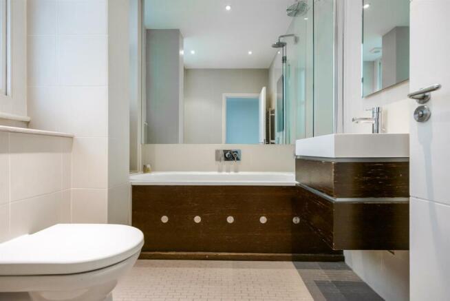 Drayton Court 5a-9-2. Low Res.jpg