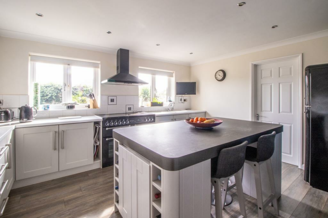 Kitchen/Breakfast Room