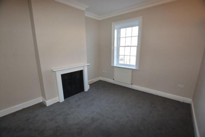 2 bed Flat to rent Image 10
