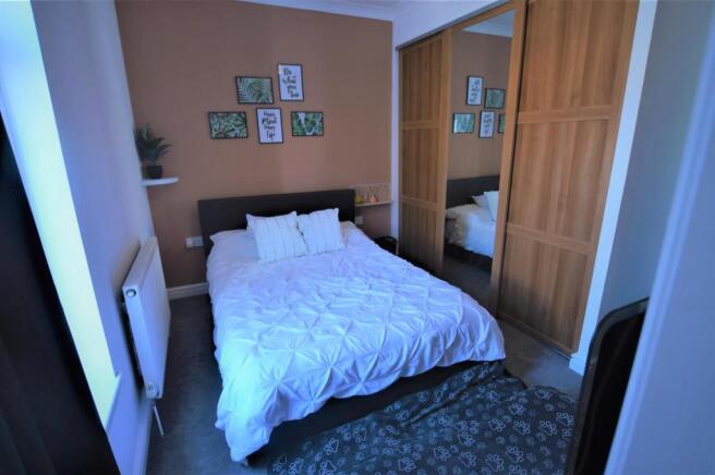 Bed1.JPG