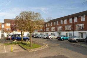 17, Lammas Court, Windsor SL4 3ED