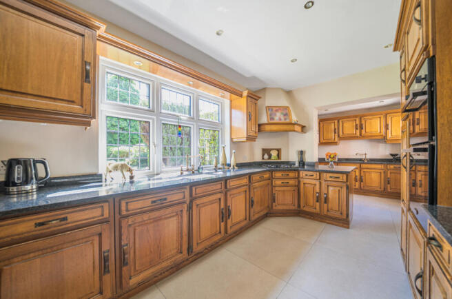 Lodge Road, Sundridge Park, Bromley, BR1 photo 2