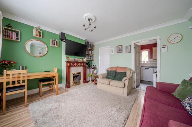 1435977-15-69c452...