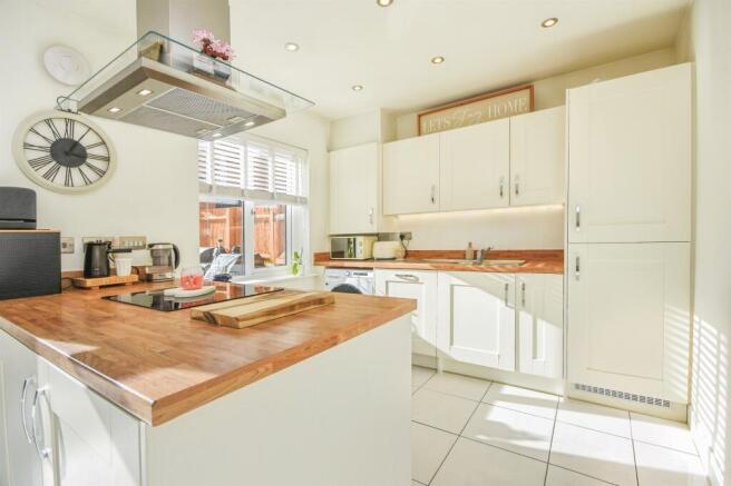 Hurrell Close, Halstead photo 4