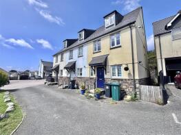 5, Lamorna Park, St. Austell PL25 3SX