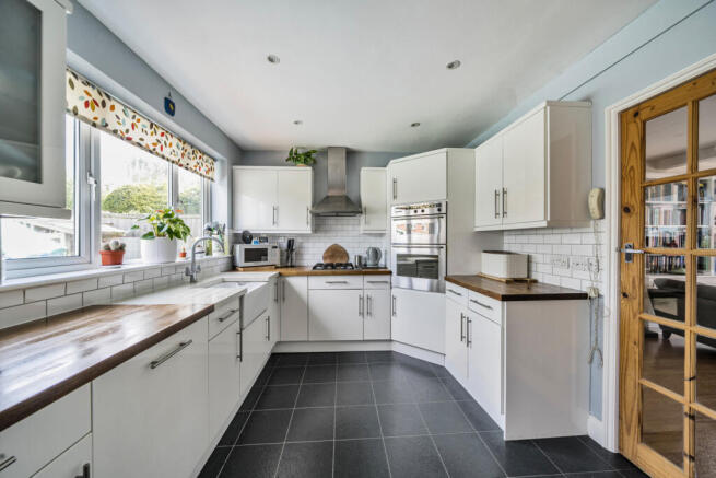 1295962-23-68307d...