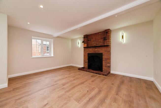 4 bed Detached for sale Image 4