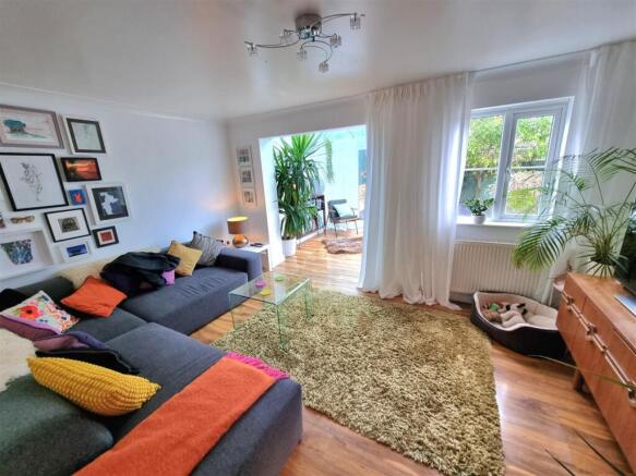 Sitting room.jpg