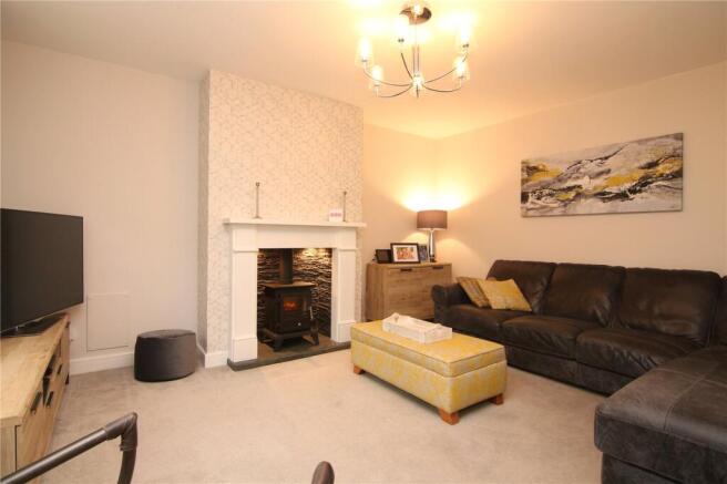 4 bed Detached for sale Image 8