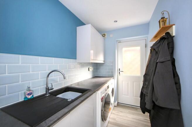 4 bed Detached for sale Image 11