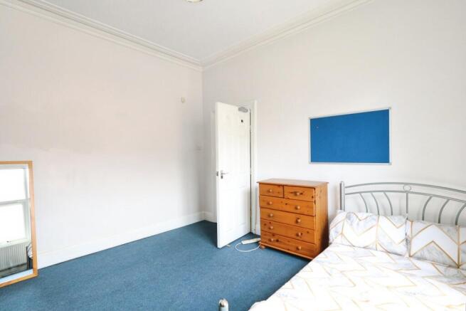 4 bed Terraced for sale Image 9