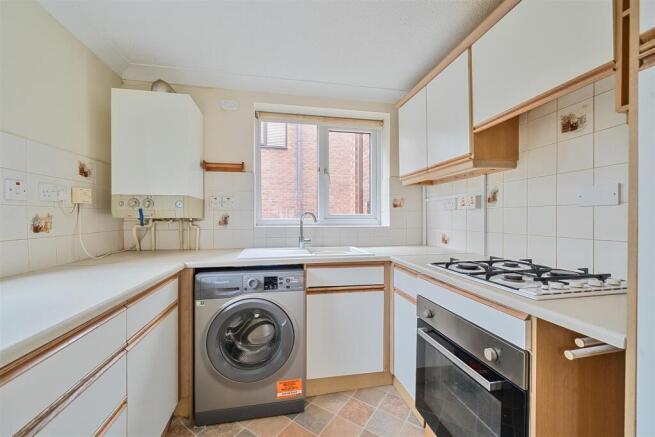 Apartment 5, Sandford Court, Sandford Avenue, Church Stretton, SY6 6BH photo 4
