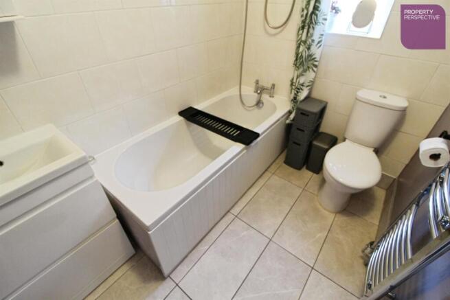 3 bed Semi-Detached for sale Image 10