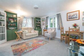 Flat 38, 24a Bishops View Court, Church Crescent, Hornsey, London N10 3NQ