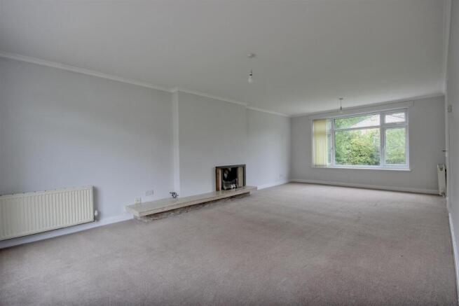 4 bed Detached for sale Image 6