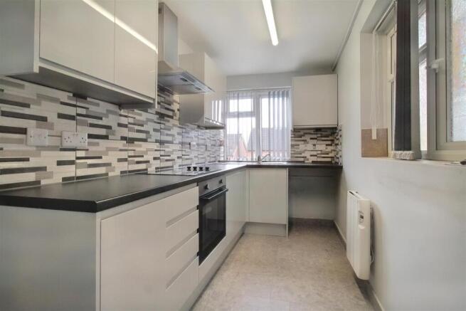 3 Kitchen.jpg