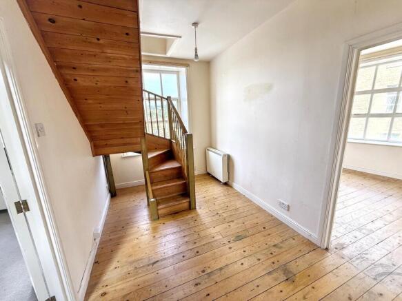 2 bed Flat for sale Image 5