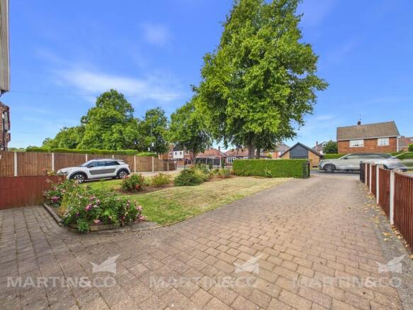 3 bed Semi-Detached for sale Image 8