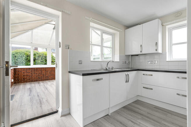 Kitchen (2)